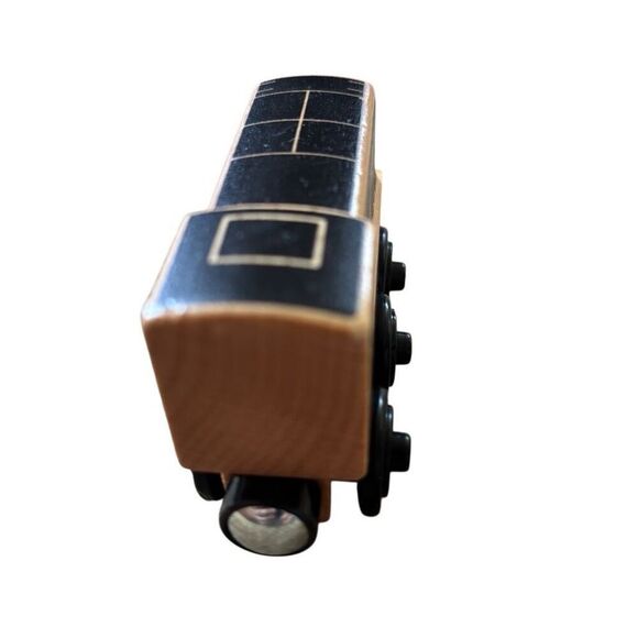 Thomas & Friends Wooden Railway Diesel FHM22 Wooden Engine 2012 - Picture 5 of 7